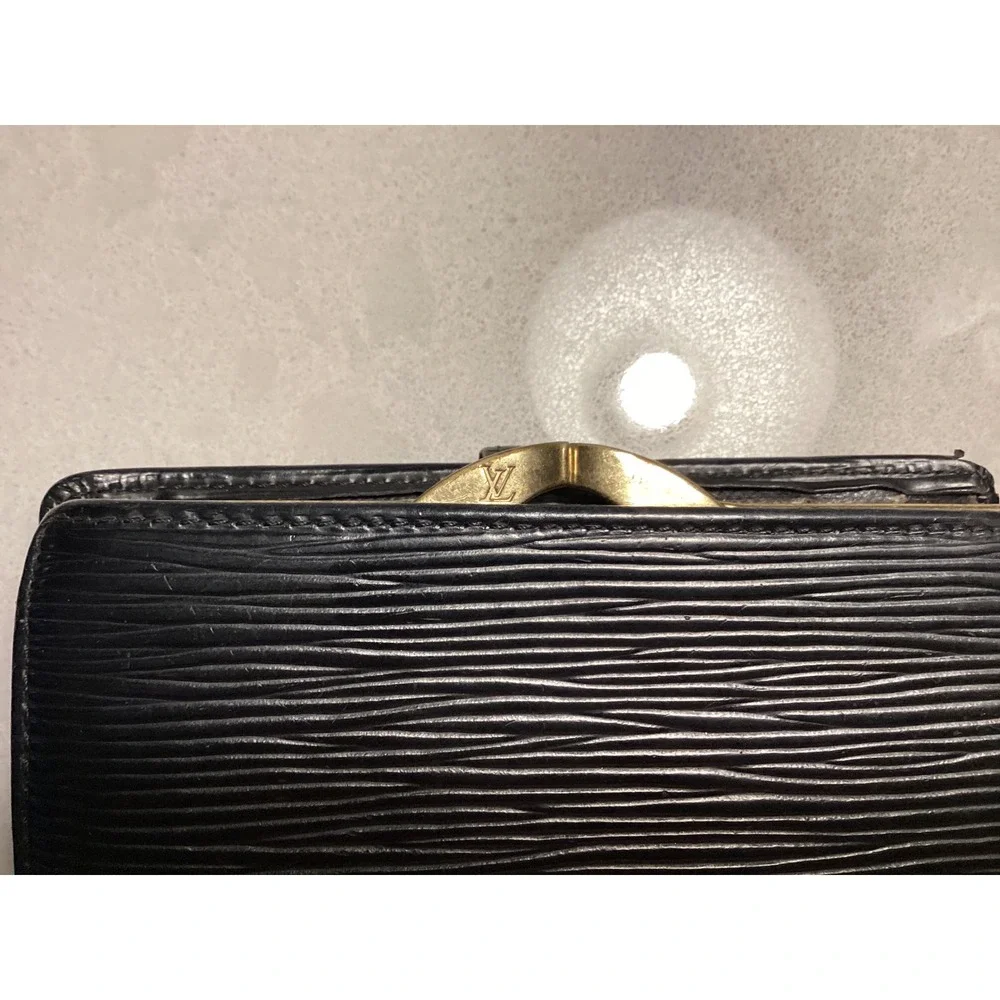 Louis Vuitton Epi Leather Bifold Wallet Coin‎ Purse Black